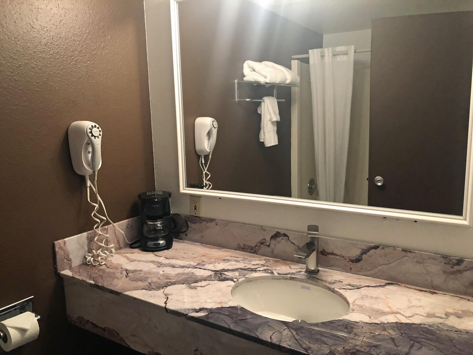 Fairbridge Inn & Suites - Lewiston Bagian luar foto
