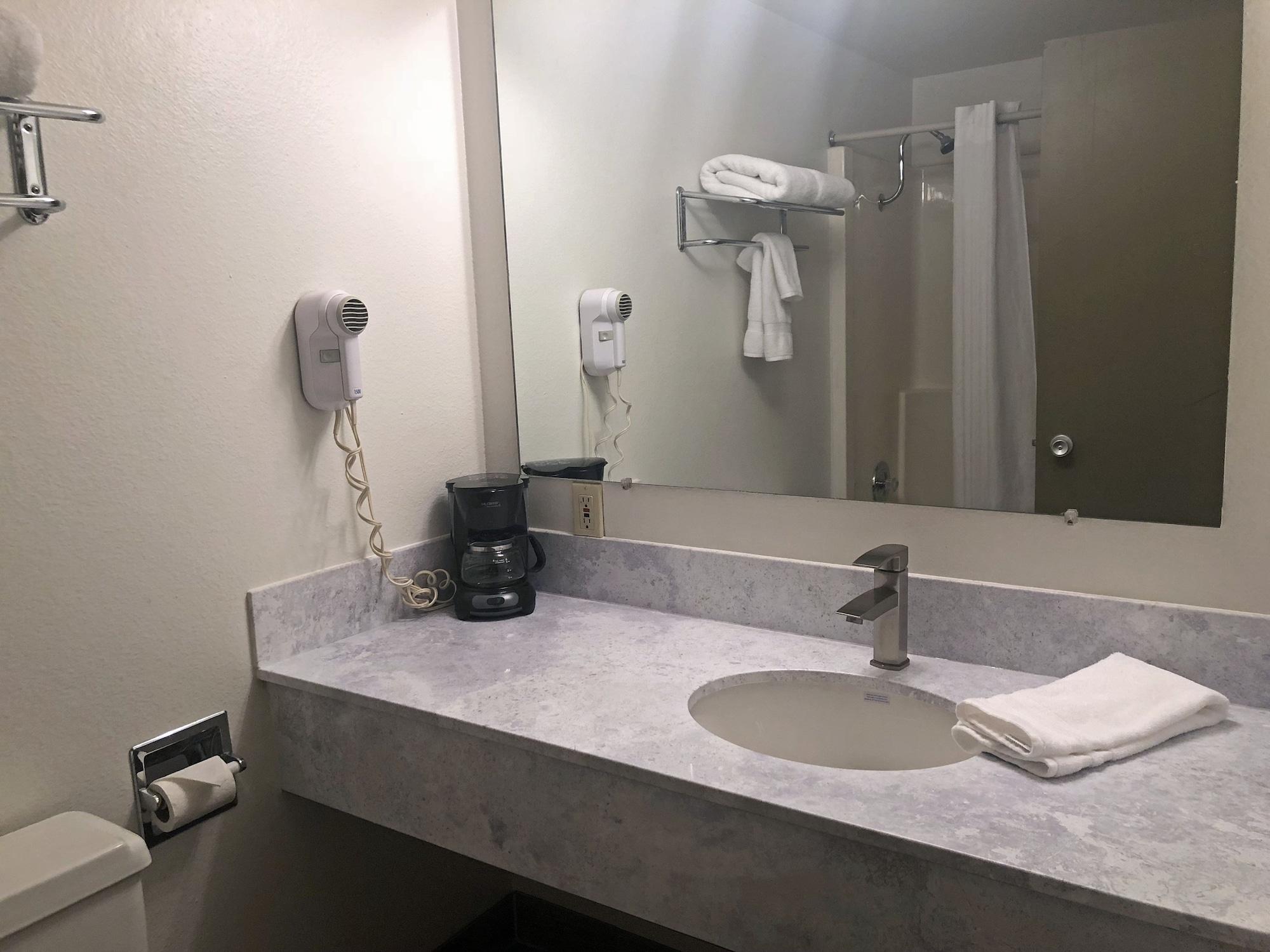 Fairbridge Inn & Suites - Lewiston Bagian luar foto
