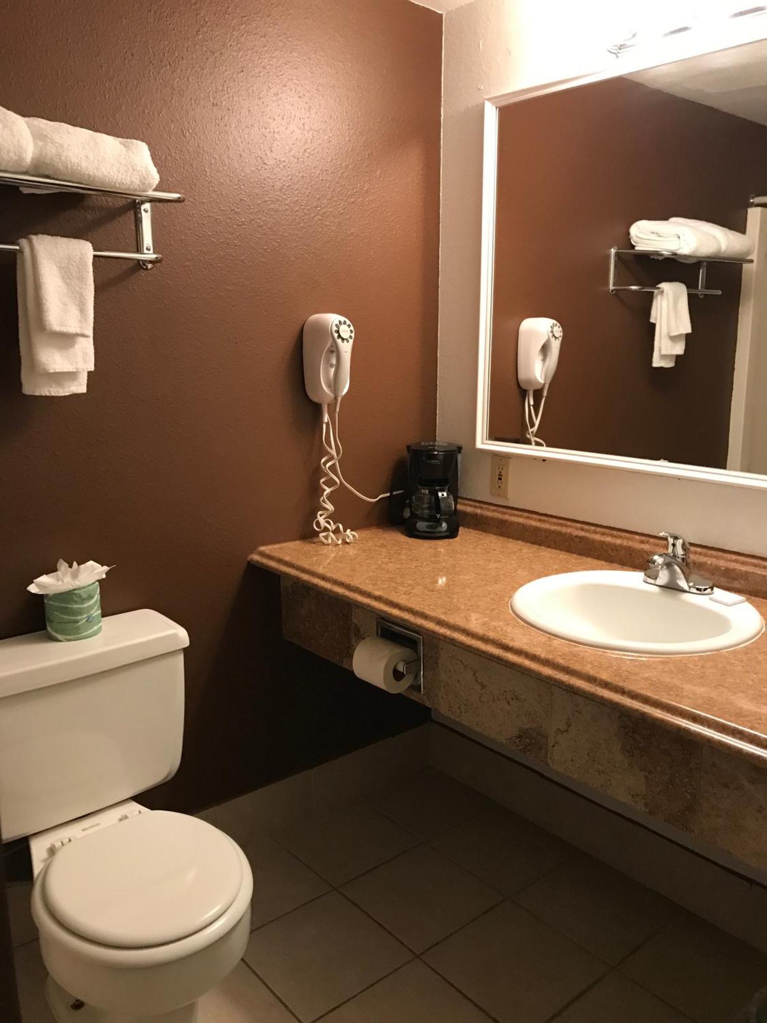 Fairbridge Inn & Suites - Lewiston Ruang foto