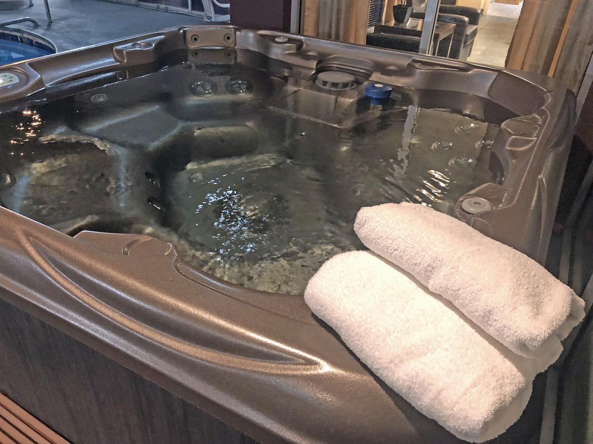 Fairbridge Inn & Suites - Lewiston Bagian luar foto